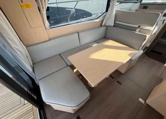 BENETEAU - SWIFT TRAWLER 37 FLY - 14