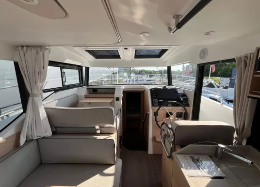 BENETEAU - SWIFT TRAWLER 37 FLY - 16