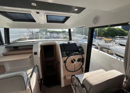 BENETEAU - SWIFT TRAWLER 37 FLY - 18