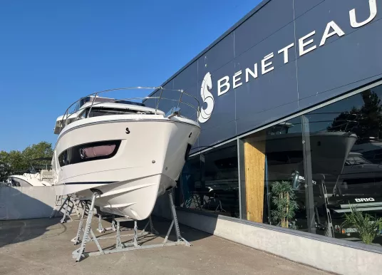 BENETEAU - SWIFT TRAWLER 37 FLY - 7