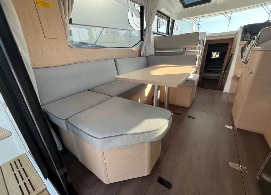 BENETEAU - SWIFT TRAWLER 37 FLY - 10