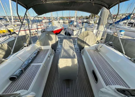 BENETEAU - OCEANIS 38.1 - 5
