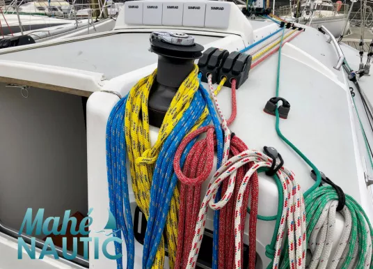 J BOATS - j109 - 16