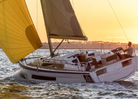 DUFOUR YACHTS - DUFOUR 37