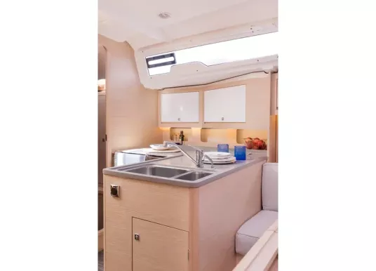 DUFOUR YACHTS - DUFOUR 37 - 13