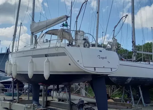 BAVARIA YACHTS - BAVARIA 32 CRUISER - 7
