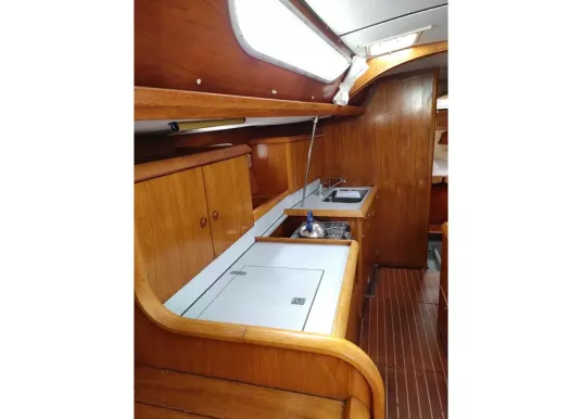 JEANNEAU - SUN ODYSSEY 42.2 - 7
