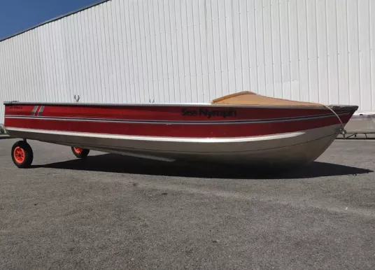OUTBOARD MARINE - SEA NYMPH BOATS