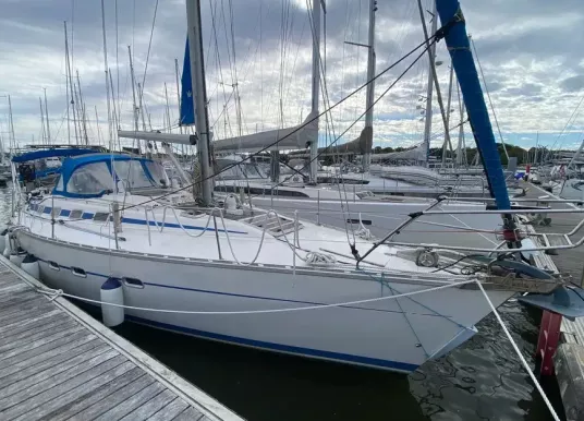 BAVARIA - BAVARIA 390 LAGOON