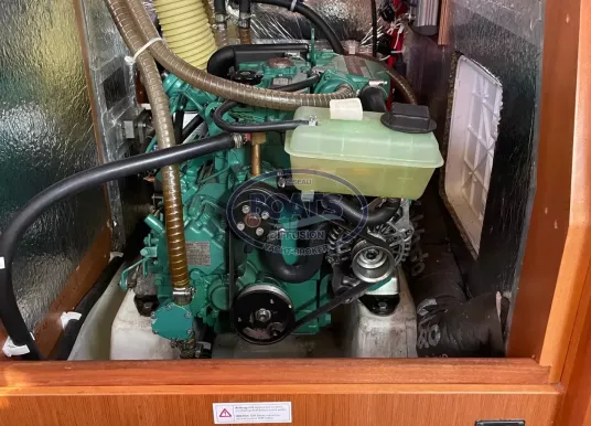 BAVARIA - 37 cruiser - 13