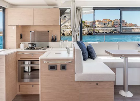 BENETEAU - SWIFT TRAWLER 41 SEDAN - 9