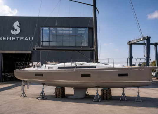 BENETEAU - FIRST 44