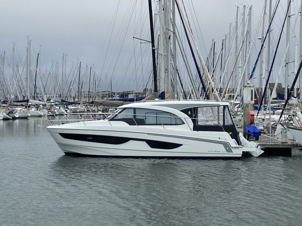 BENETEAU ANTARES 11 OB