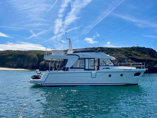 BENETEAU SWIFT TRAWLER 41 FLY FLY