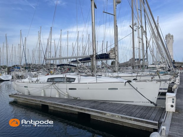 BENETEAU OCEANIS 40